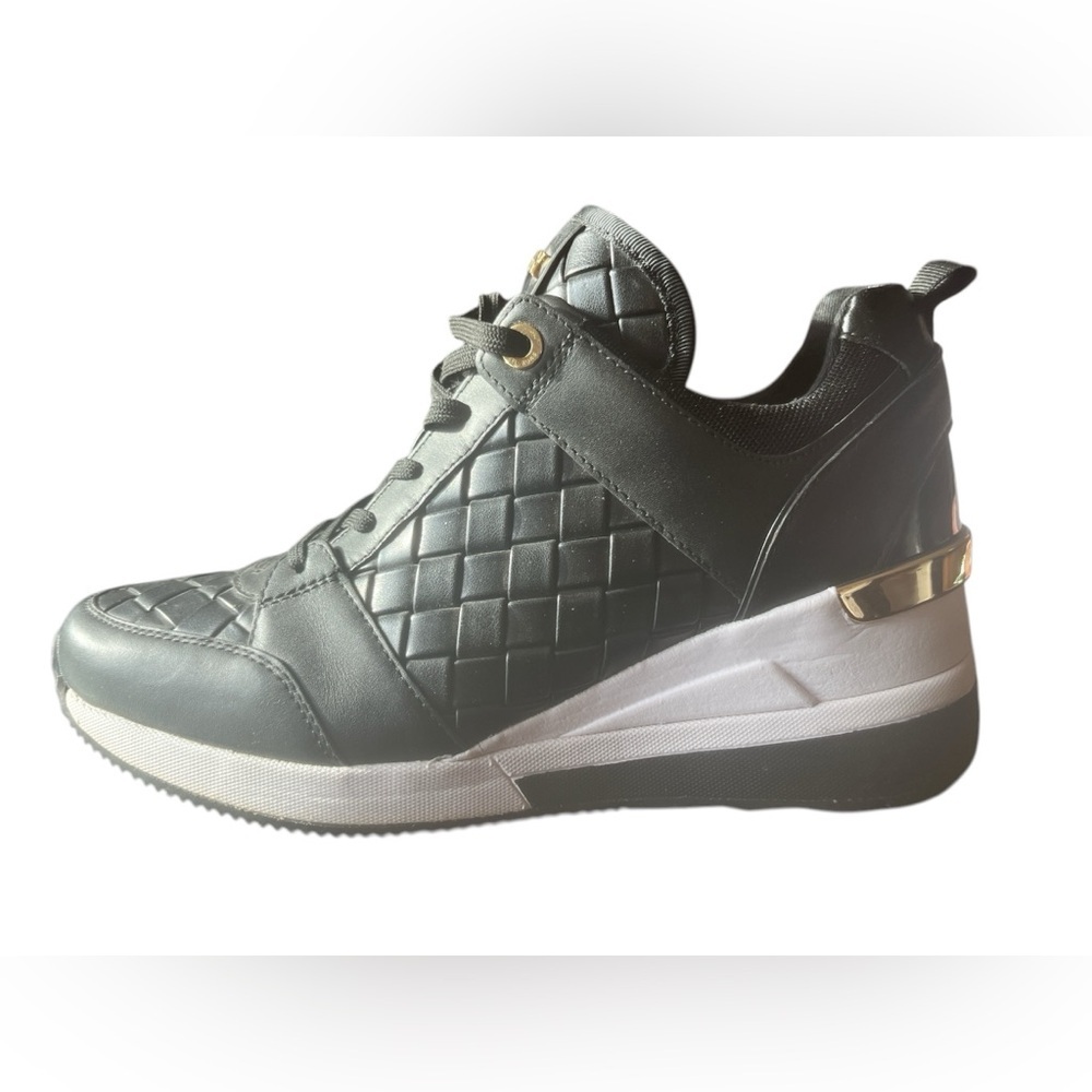 Georgie Woven Leather Trainer - Picture 8 of 10